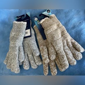 Set of 2 NWT Isotoner Gloves